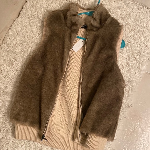 reversible faux fur vest - Picture 1 of 4